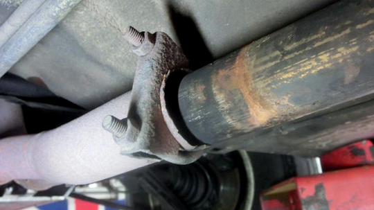 雨漏り・マフラーの爆音 - ローバーミニ・クラシックミニ専門店『キャメルオート』東京都八王子